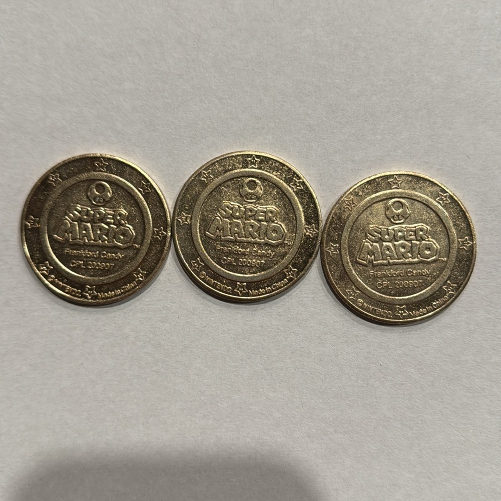 Super Mario Bros Painted coin set COMPLETE!! - Picture 5 of 15